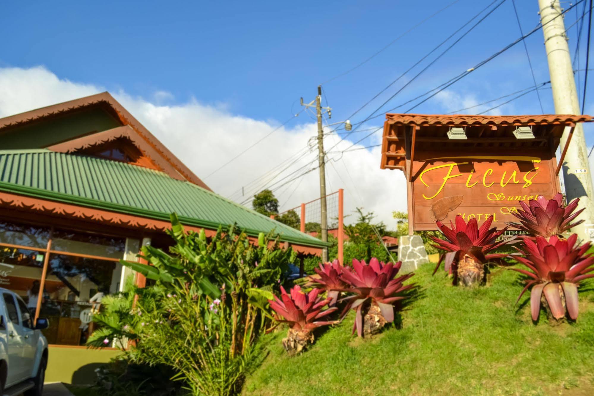 Ficus Lodge Monteverde 外观 照片